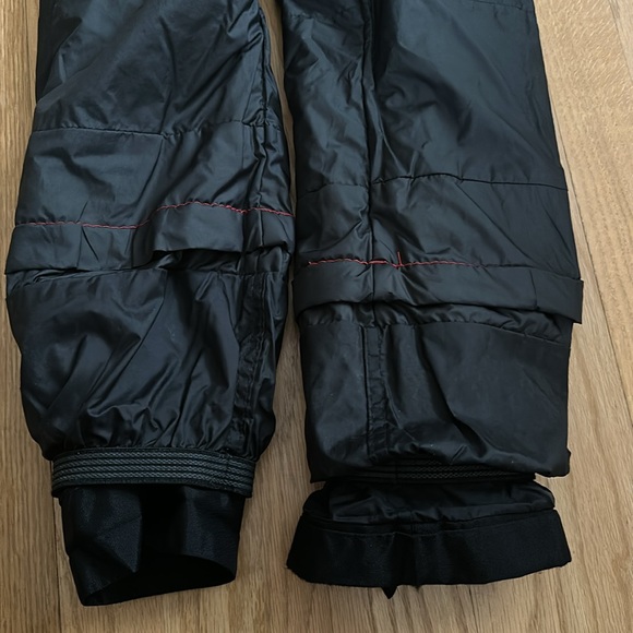 The North Face Kids’ Insulated Bibs - Picture 10 of 16